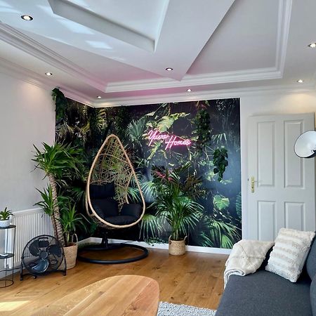 Yuva Homes Am Kurpark บาดวือริสโฮเฟิน ภายนอก รูปภาพ